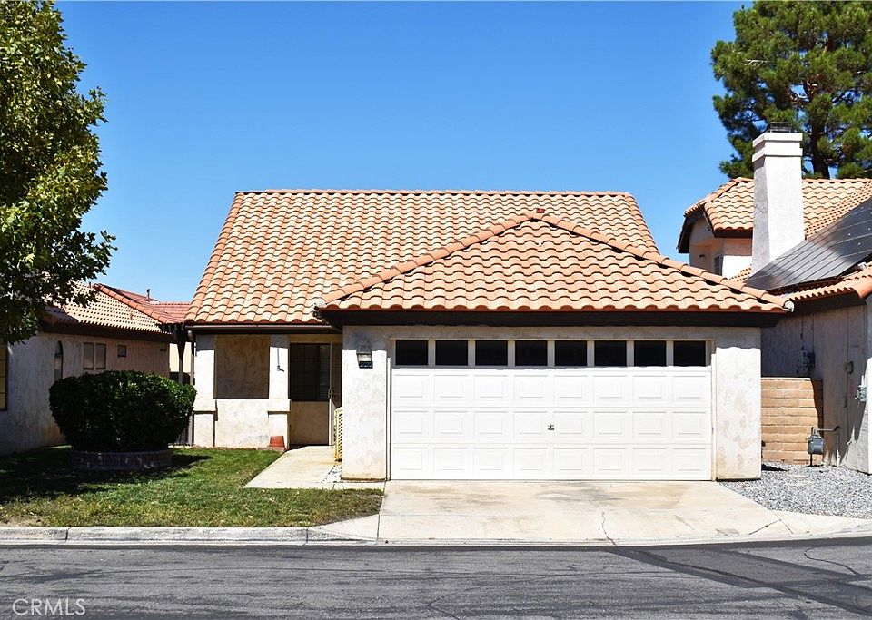 1st image of 19270 Pine Way