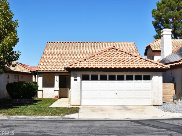 19270 Pine Way, Apple Valley, CA 92308