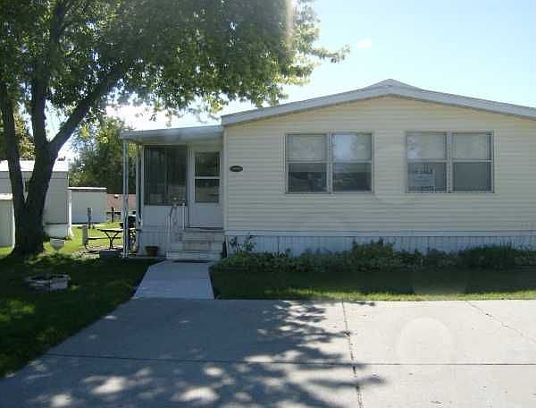1st image of 10080 Hutchinson Dr
