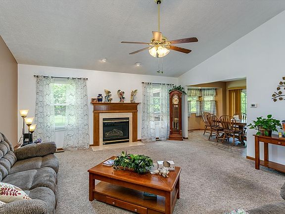 4th image of 6027 Indian Trace Dr