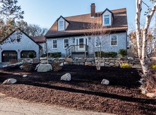 2 Lozant Pl, Rockport, MA 01966