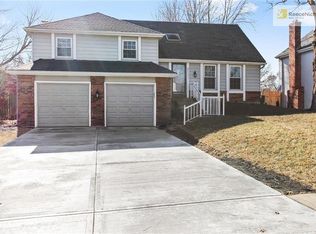 2111 E 144th St, Olathe, KS 66062