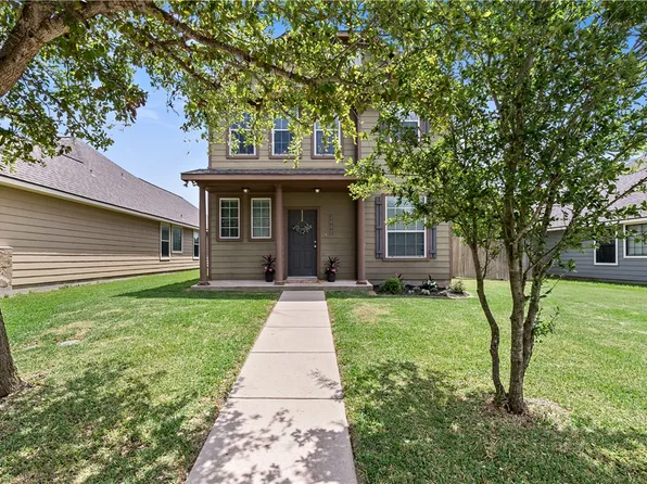 2002 Turning Leaf Dr, Bryan, TX 77807