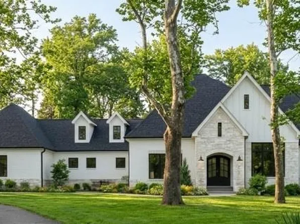 15 Babler Ln, Saint Louis, MO 63124