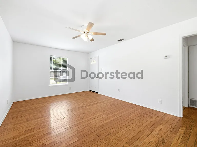 3400 Wayside Ave — Photo 9