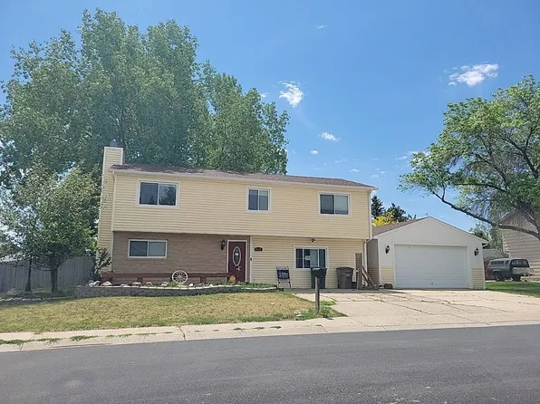 3113 Sutherland Dr, Gillette, WY 82718