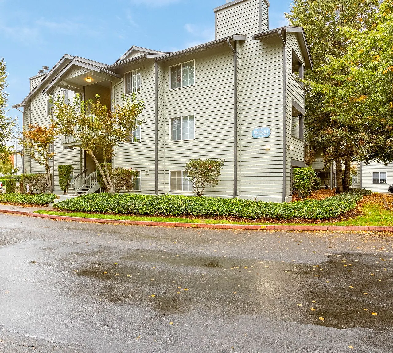Brookside Gardens Apartments — Photo 3