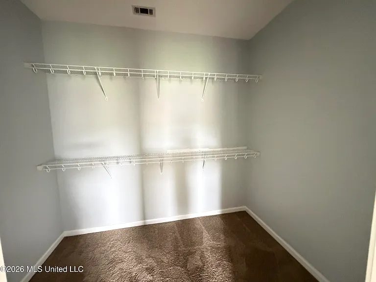 716 Hartwood Cv — Photo 13