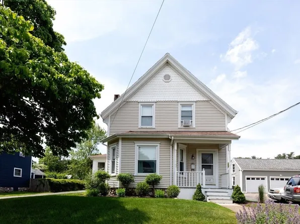 1012 Washington St, Whitman, MA 02382