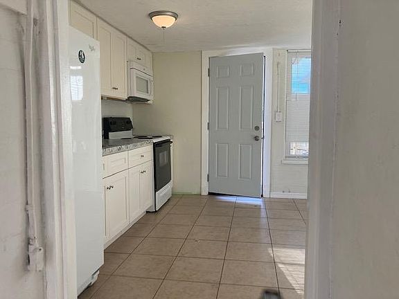 4th image of 2067 S Peninsula Dr #2