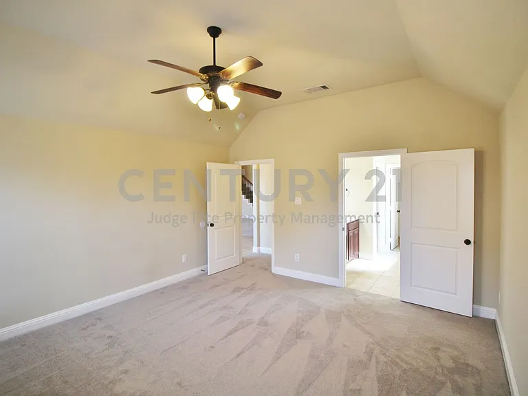 505 Clemson Ln — Photo 13