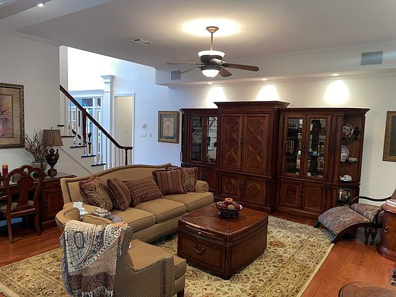 5th image of 4633 Ridgemoor Dr