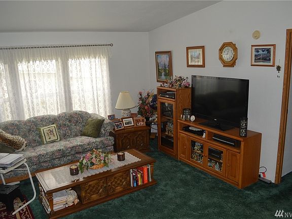 3rd image of 850 Howard St Trailer 41