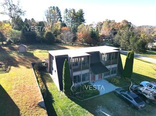 588 Ray Hill Rd UNIT B, Mills River, NC 28759