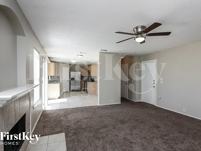 820 Monette Dr — Photo 4