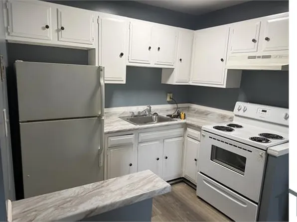15412 Maple Park Dr APT 4, Maple Heights, OH 44137