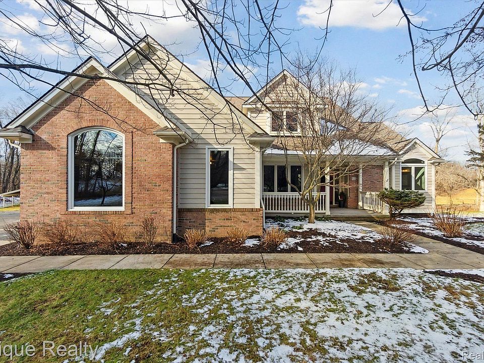 1st image of 476 Arthurs Ct
