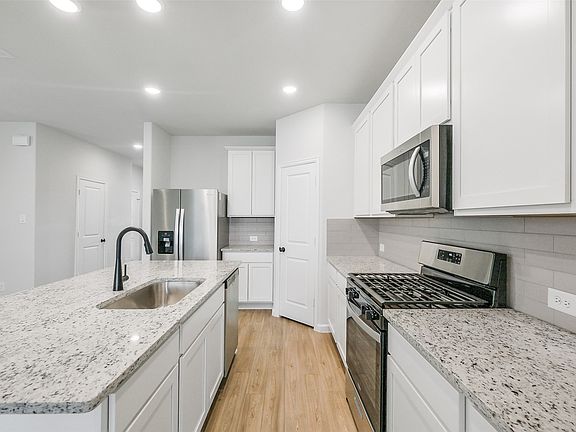 5th image of 12931 California Palm Ct #12931