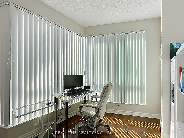 18 Holmes Ave #2205 — Photo 10