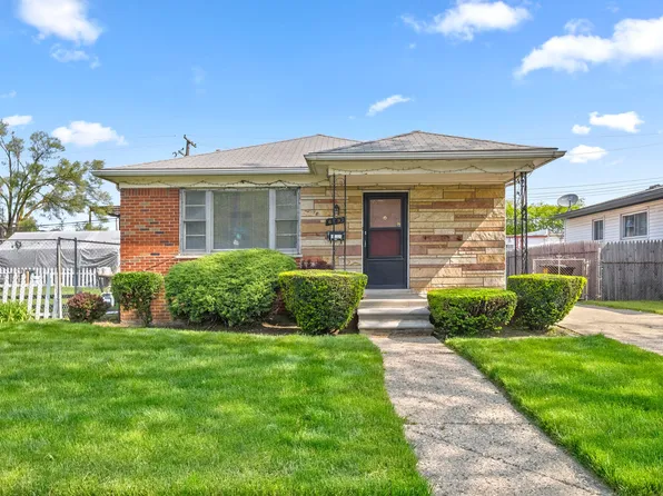 6791 Edgeton St, Hamtramck, MI 48212