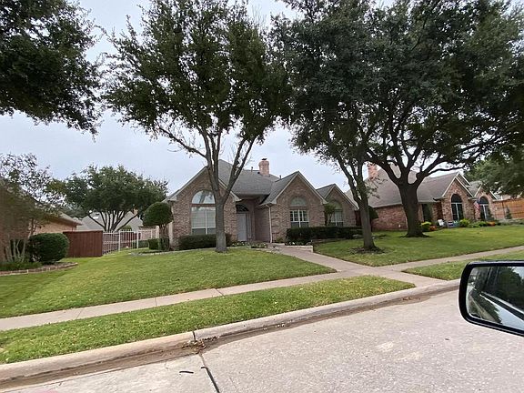 2nd image of 132 Woodcrest Ln