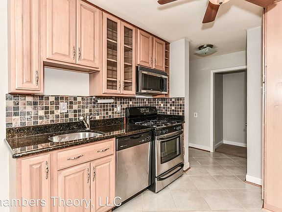 3rd image of 7205 Wayne Dr