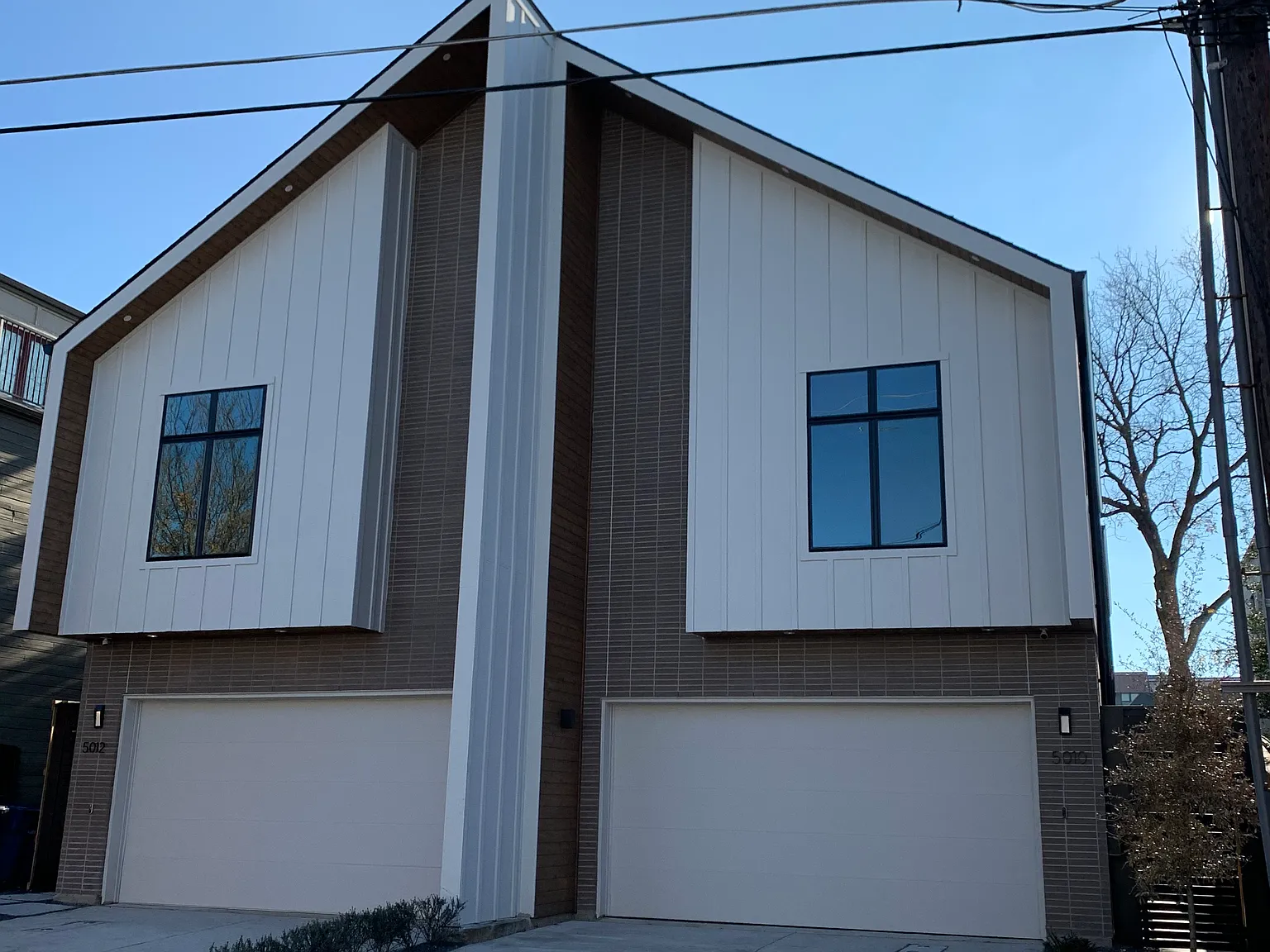 3 bed, 3.5 bath, 2830 sqft, $6,300 — Photo 2