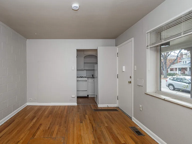 The Bethana Apartments — Photo 23