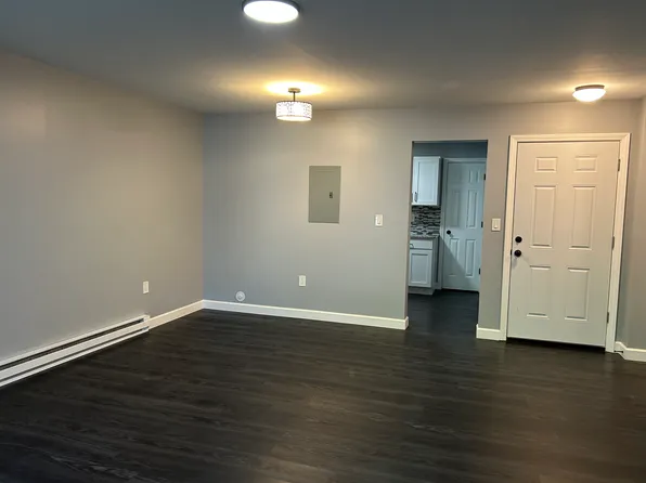 103 Hamden Ave Unit D, Waterbury, CT 06704