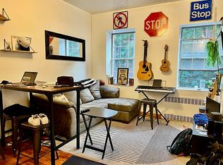 239 W 16th St APT C1, New York, NY 10011