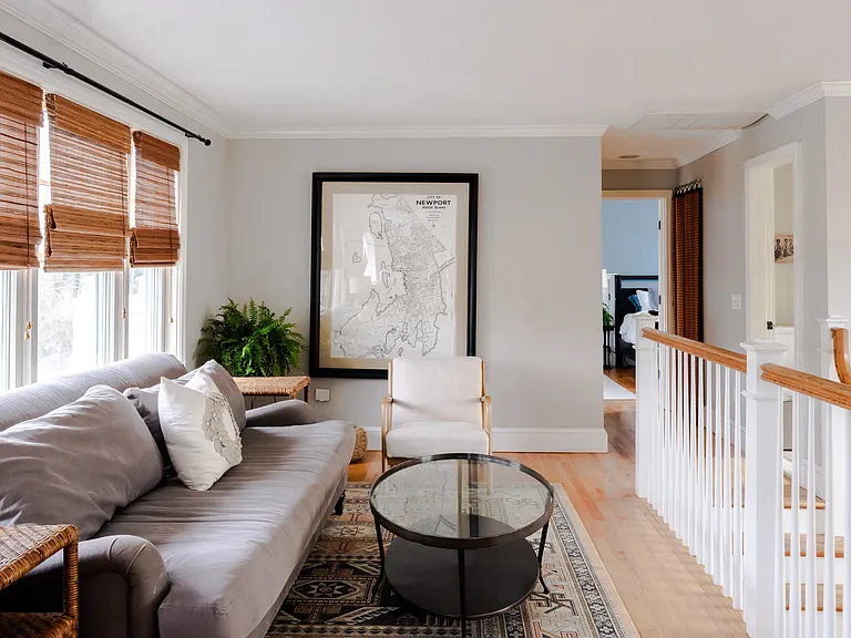 15 Florence Ave — Photo 3