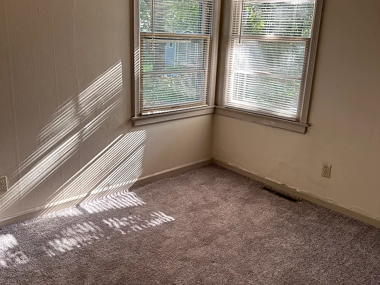2739 S Classen Ave — Photo 8