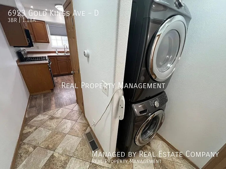 6923 Gold Kings Ave #D — Photo 3