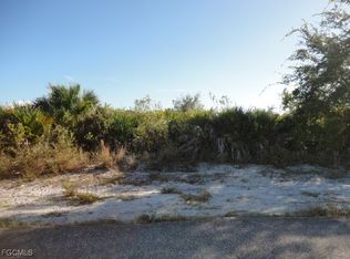 2815 73rd St W, Lehigh Acres, FL 33971