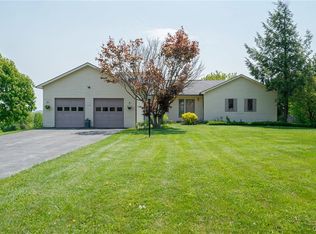 4266 Makyes Rd, Syracuse, NY 13215