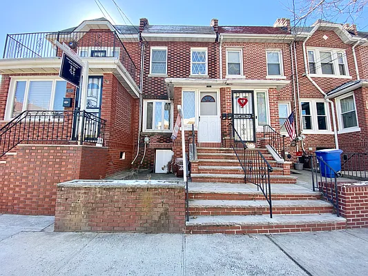 Sold by Remax Edge | media 1