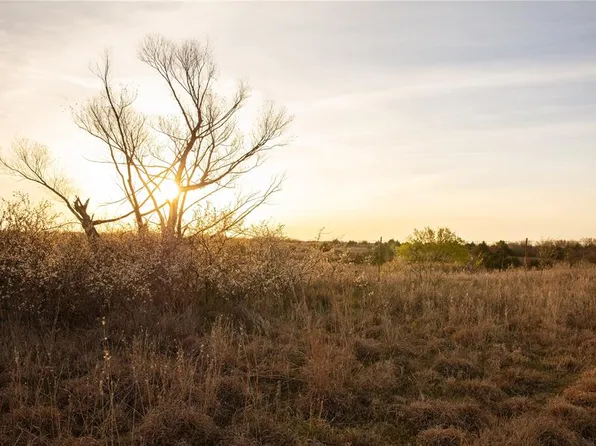 23723 NE Cross Rd, Marlow, OK 73055