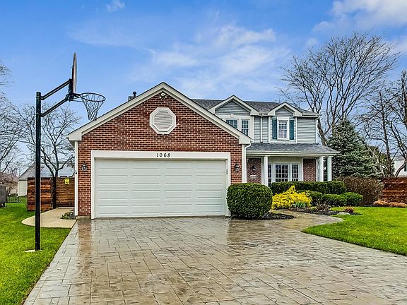 3rd image of 1068 Conachie Ct