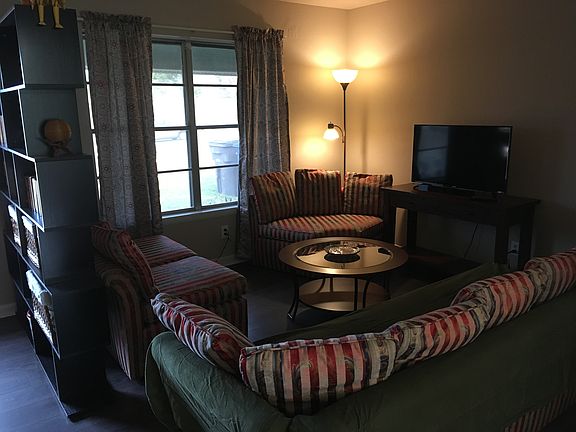 5th image of 4402 Moana Dr