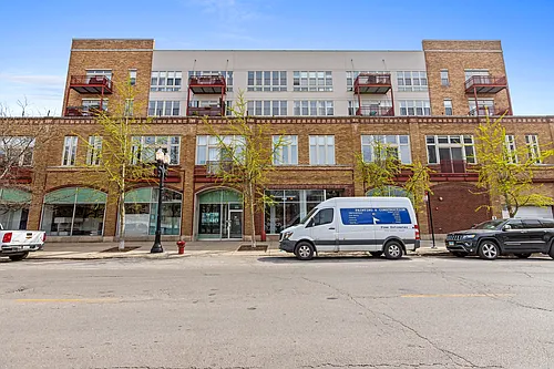 1225 W Morse Ave #304 Photo 1