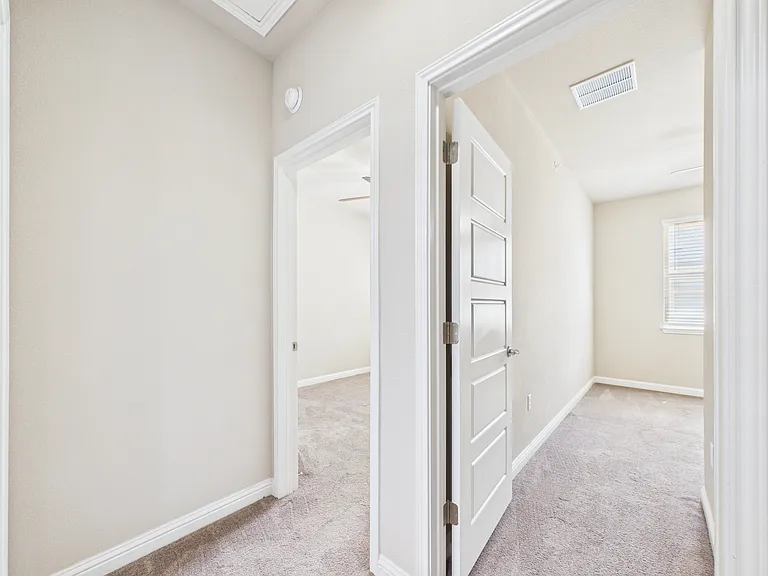 13800 Lyndhurst St #52 — Photo 22