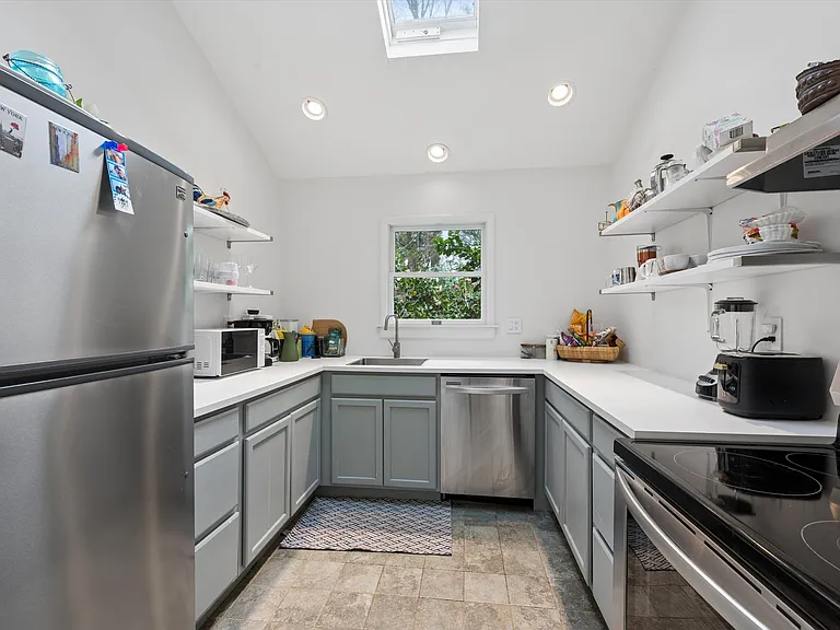 26 Woodbine Dr — Photo 11