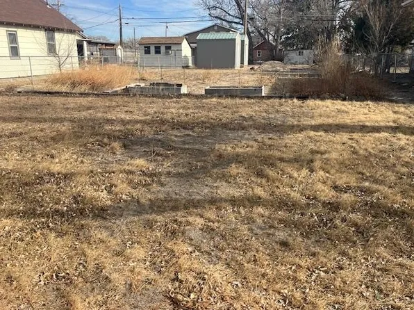 319 E Howard St, Morrill, NE 69358