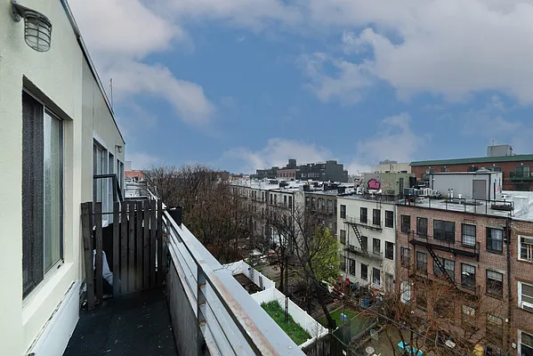 Rented by CCM Property Management LLC | media 25