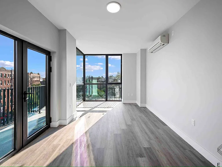 1111 Foster Ave #688 — Photo 3