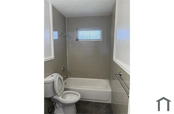 Building Photo - 11330 SW 207th Dr