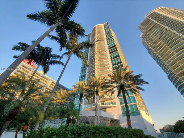 2101 Brickell Ave, Miami, FL
