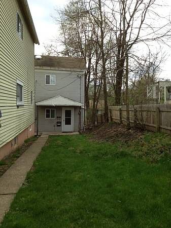 1st image of 233 Marion St