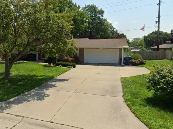 4415 Bradford Dr, Saginaw, MI 48603