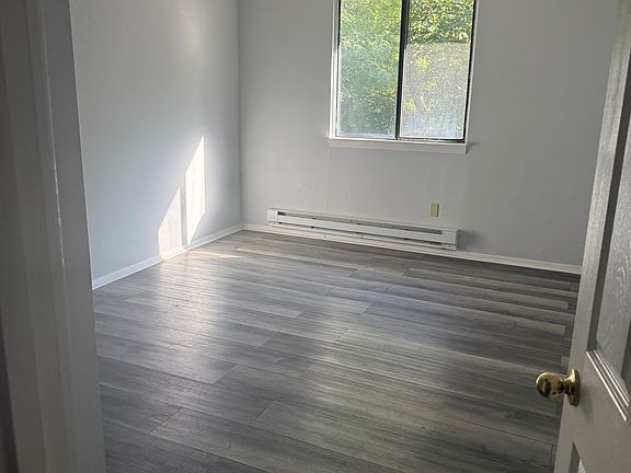 4th image of 2766 E High St APT B